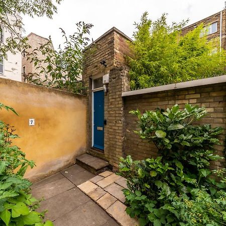 Earls Court House With Patio Villa Londen Buitenkant foto